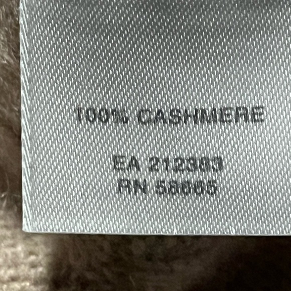 Classiques Entier Atelier Tan Cashmere Turtleneck Sweater Sz XS - Picture 8 of 8